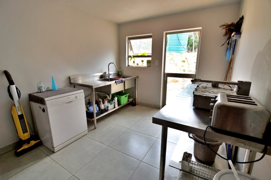 4 Bedroom Property for Sale in Stilbaai Wes Western Cape